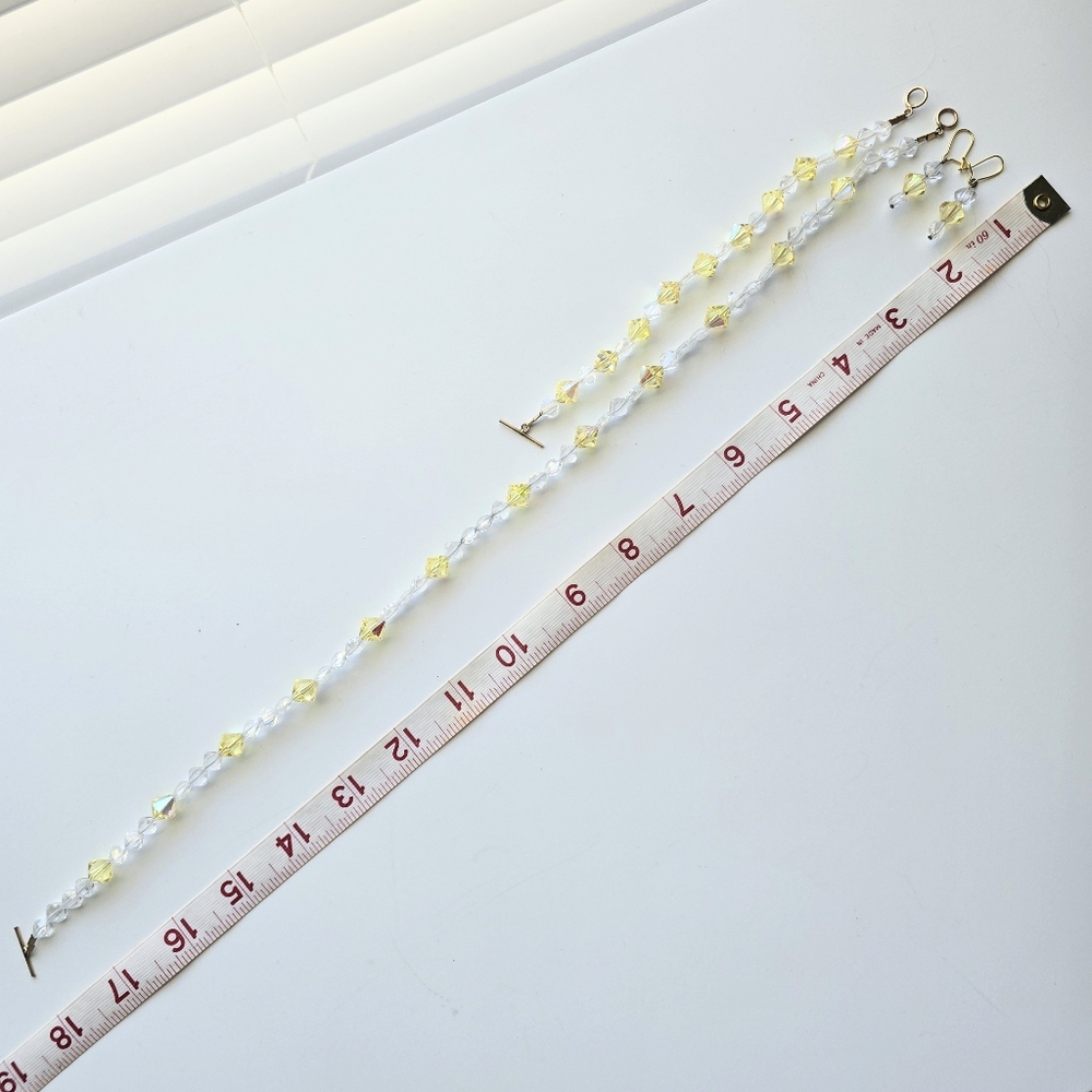 Elegant Clear and Yellow Crystal Necklace Bracelet and Earring Set - Picture 4 of 6